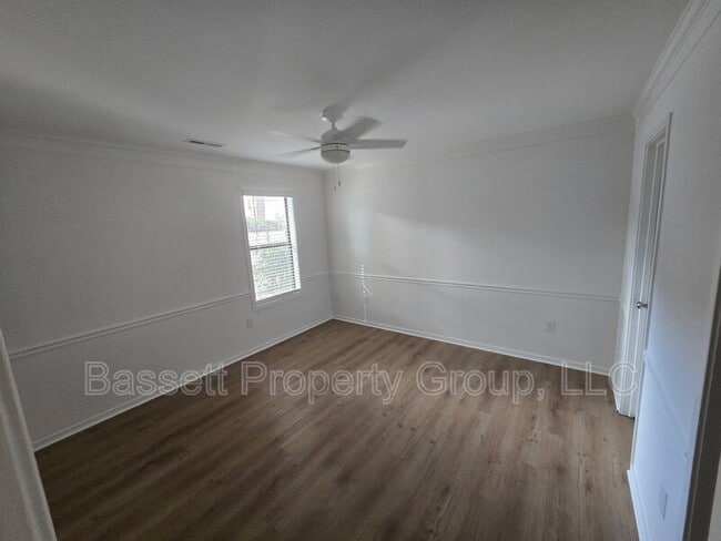 Foto del edificio - 1739 River Front Dr