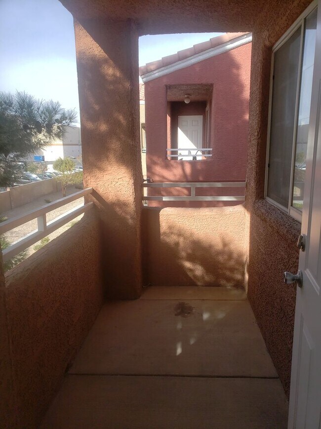 Foto del edificio - 4730 E Craig Rd