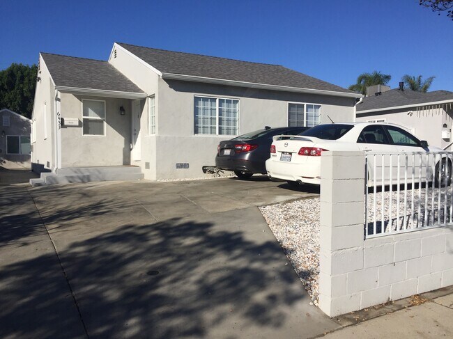Foto del edificio - 6433 Gentry Ave