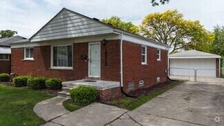 Building Photo - 18213 Curtain Ave