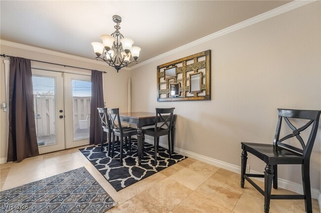 Building Photo - 1038 Tam O Shanter