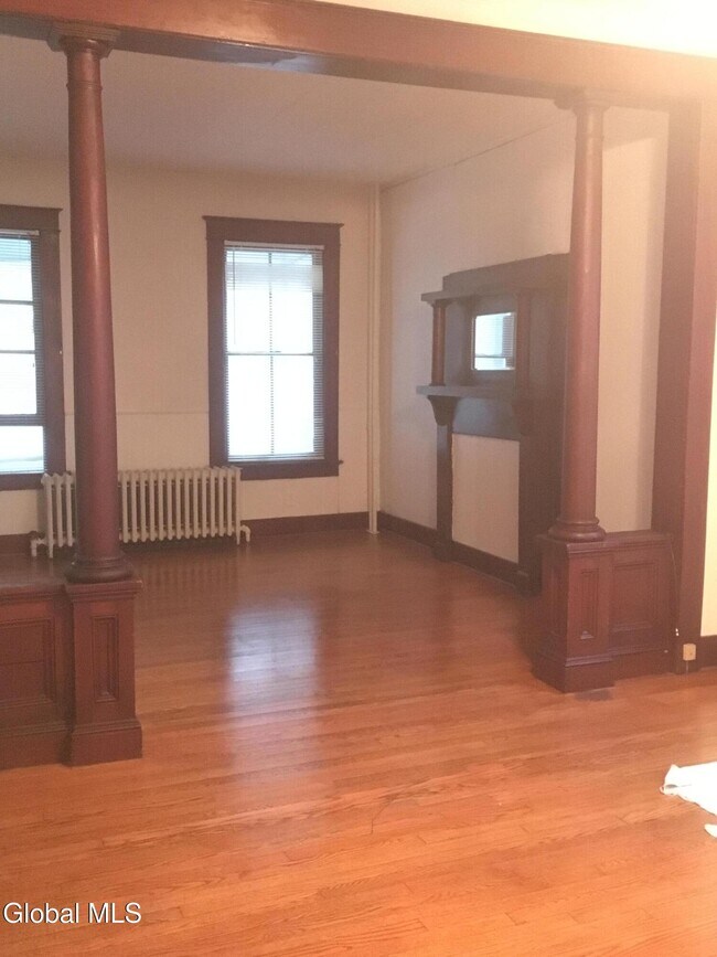 Foto del edificio - 307 Broadway