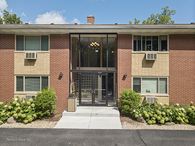 Foto principal - 709 W Park Ave