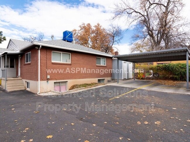 Building Photo - 2412 E 3300 S