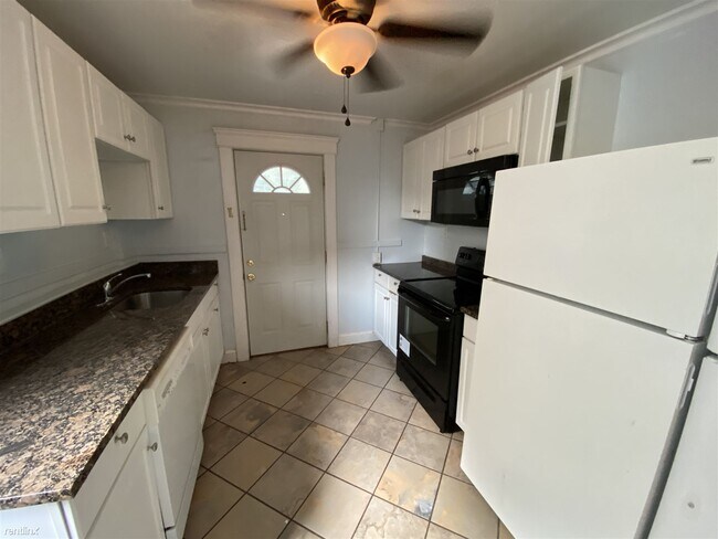 Foto del edificio - 6 br, 3 bath House - 717 McKinley Ave