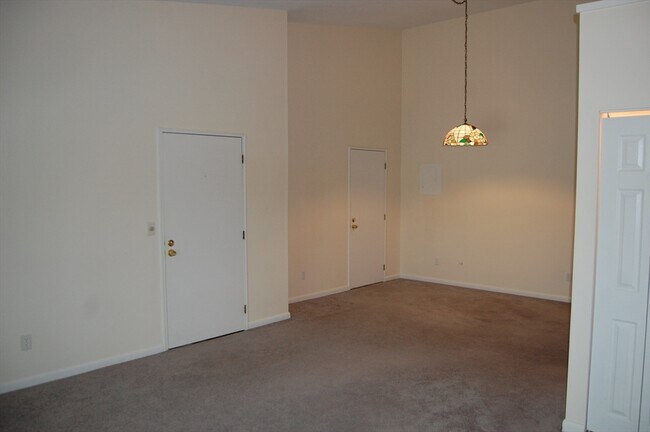 Building Photo - 1461 Pawtucket Blvd