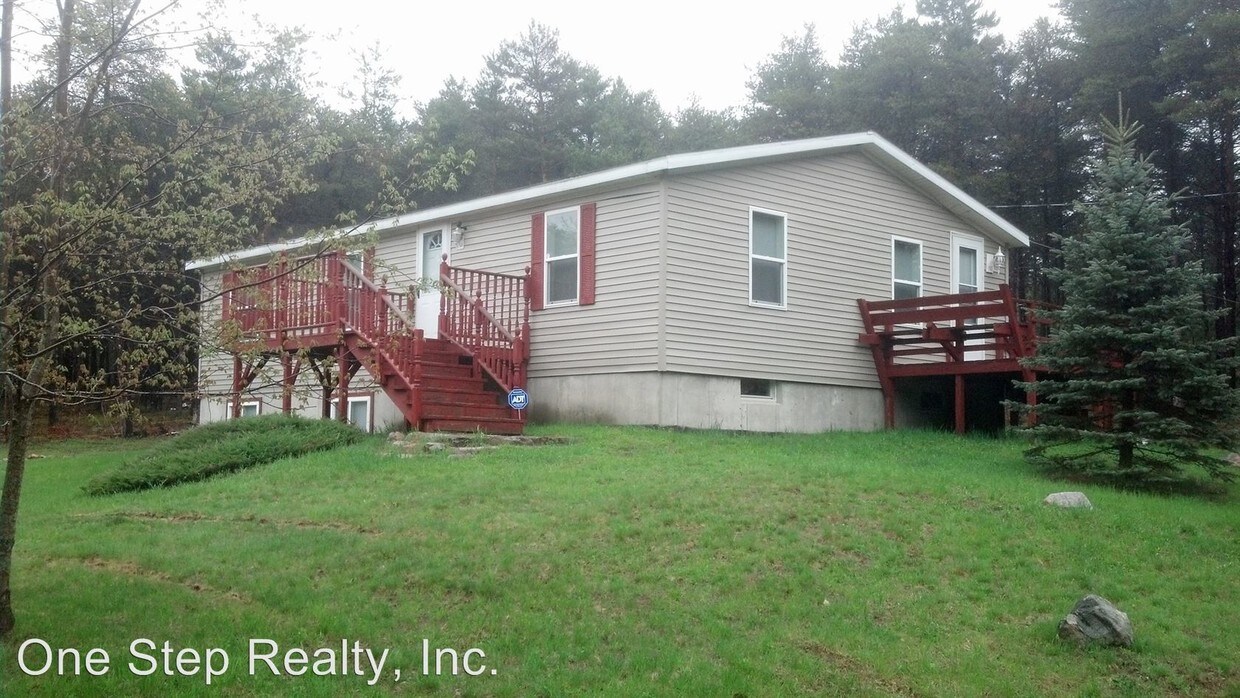Primary Photo - 7875 14 Mile Rd