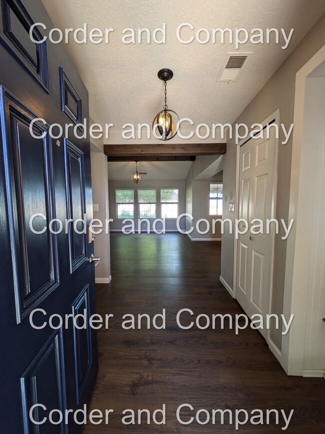 Foto del edificio - GORGEOUS 1 Story, Remodeled 3 Bedroom, 1 3...