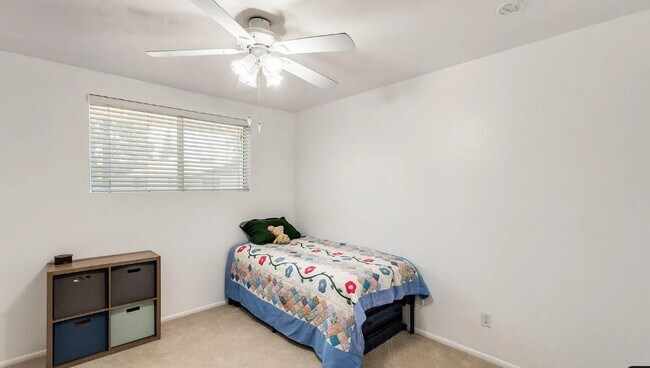 Foto del edificio - 9214 N 54th Ave
