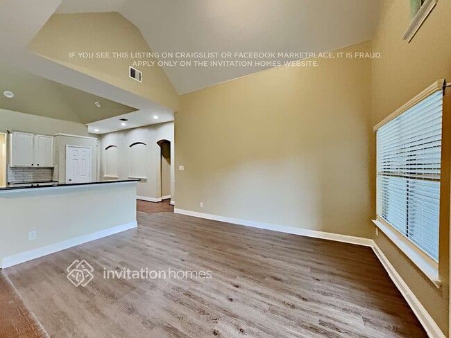 Foto del edificio - 622 W Fate Main Pl