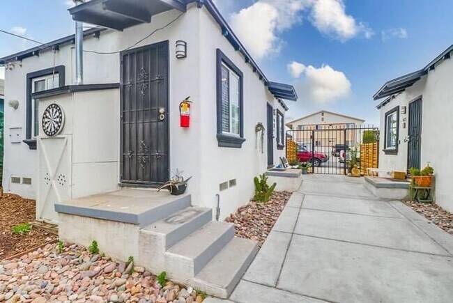 Building Photo - Renovated 1BR Casita in Gated Community | City Heights