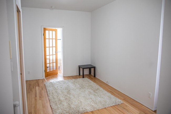 Building Photo - 305 East 78th Street