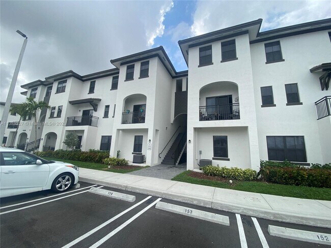 Building Photo - 15560 SW 136th St
