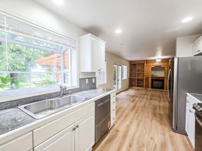 Foto del edificio - Updated 4BD Home in Gleneagle