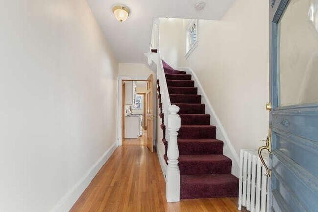 Foto del edificio - 7 Perham St