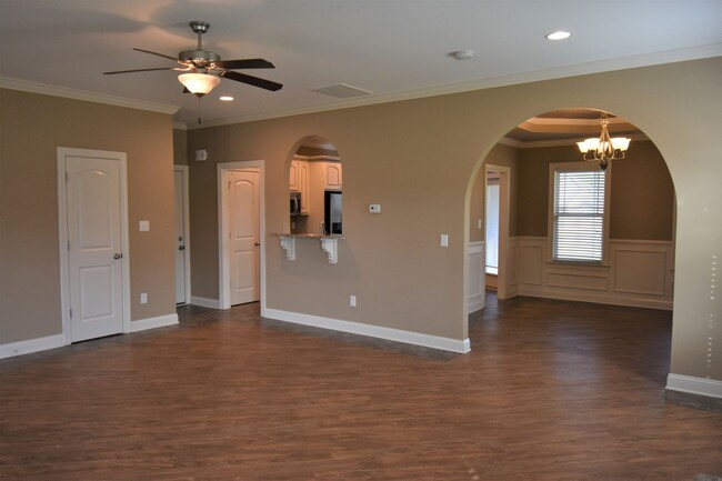 Building Photo - 201 Morgan Trace Ln