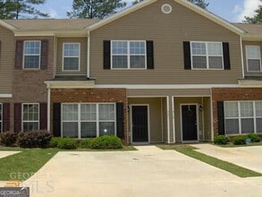 Building Photo - 221 Shenandoah Dr