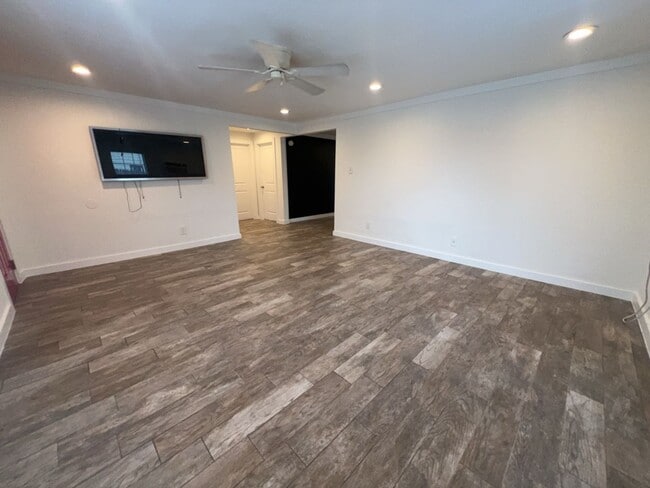 Foto del edificio - 1917 Thonig Rd