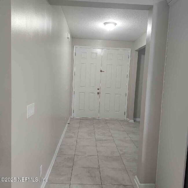 Foto del edificio - 97389 Harbor Concourse Cir