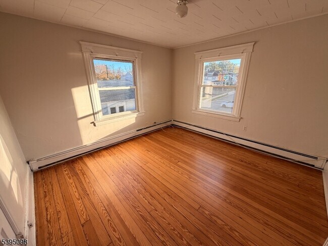 Foto del edificio - 38 Morris Ave