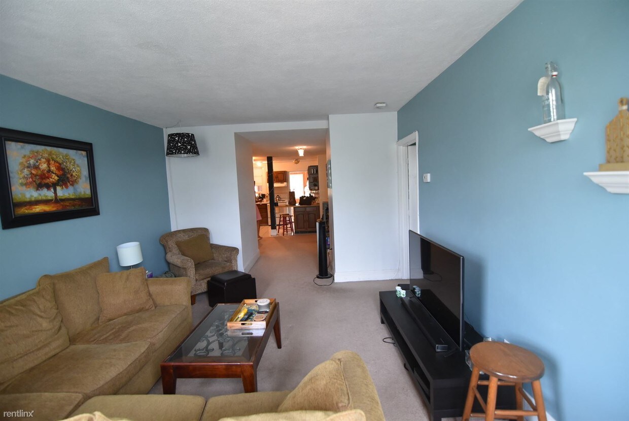 Foto principal - 1819 Beacon St