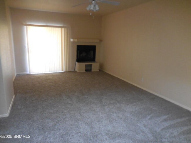 Foto del edificio - 3219 Eagle Ridge Dr