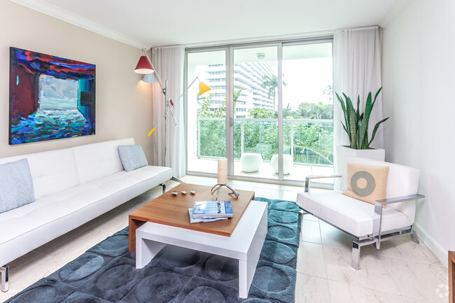 1HAB, 1BA, sala de estar con balcón - 1550 Brickell Ave