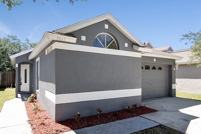 Building Photo - 5611 Tanagergrove Way