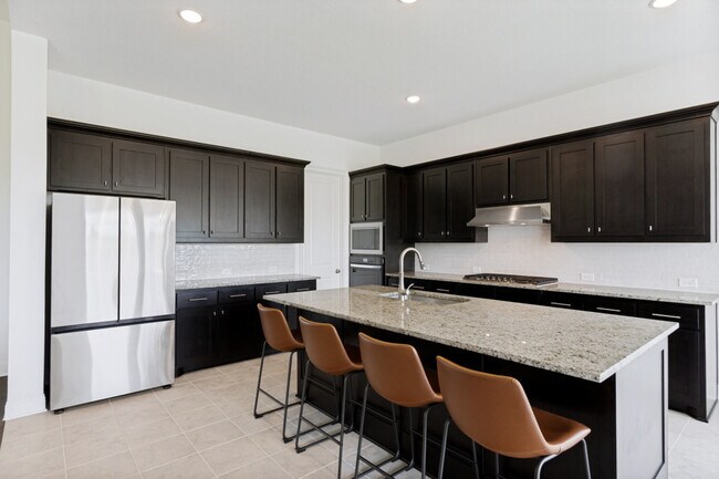 Foto del edificio - 2240 Laurel Ridge Rd