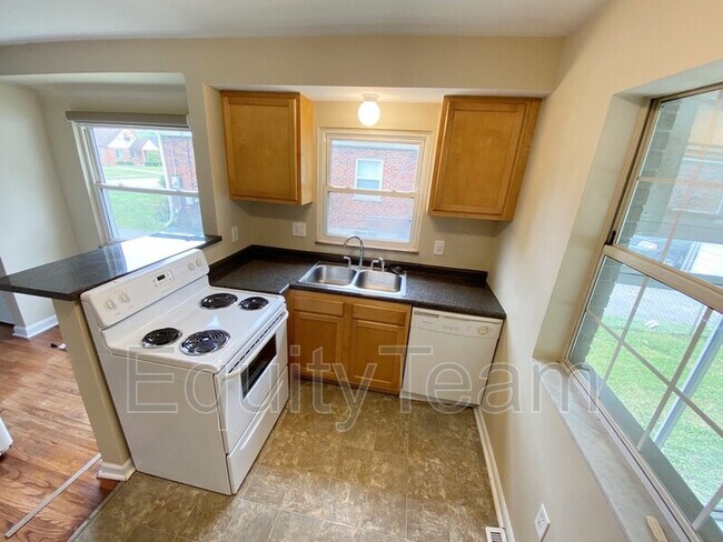 Foto del edificio - 7921 Cherrywood Ct