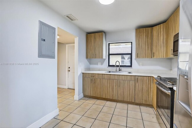 Foto del edificio - 1721 SW 40th Terrace