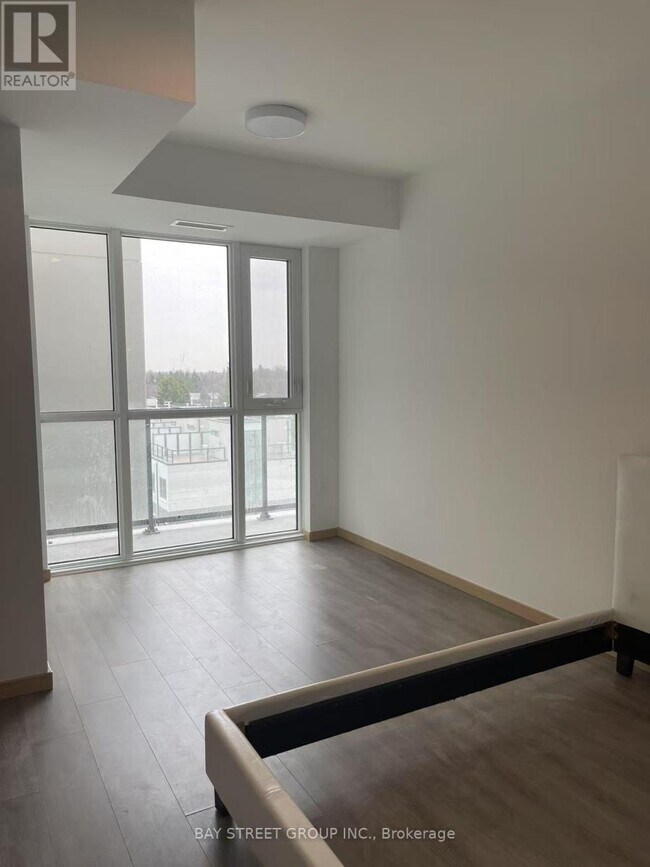 Photo du bâtiment - 3429 Sheppard Ave E