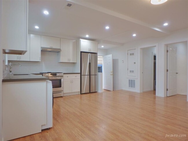 Building Photo - 1459 Revere Ave