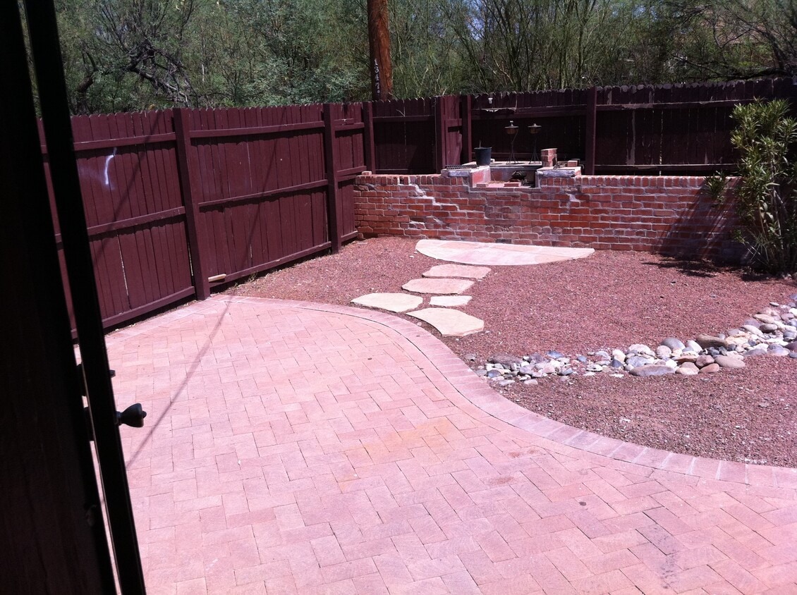 Photo - 1321 E 9th St (Tucson, AZ)