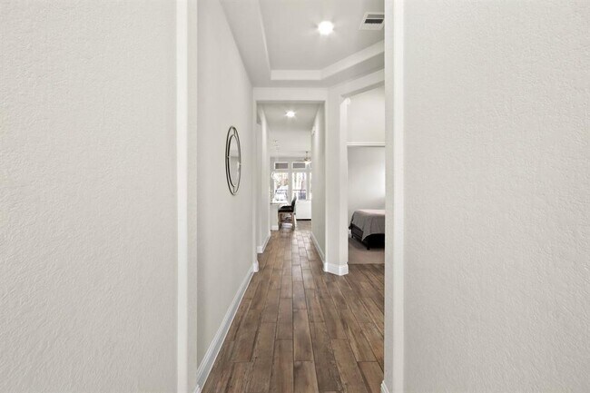 Foto del edificio - 7323 Honey Creek Ln
