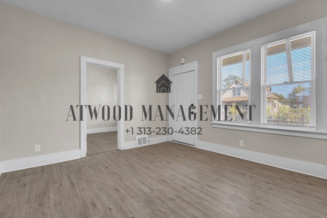 Building Photo - 9354 Bessemore St