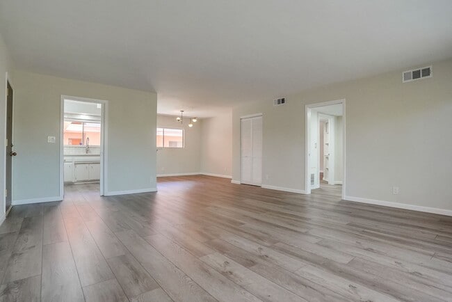 Building Photo - 1830 Taft Ave