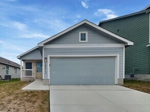 Building Photo - 10511 Varmus Dr