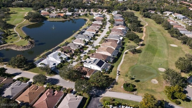 Foto del edificio - 9287 Coachhouse Ln