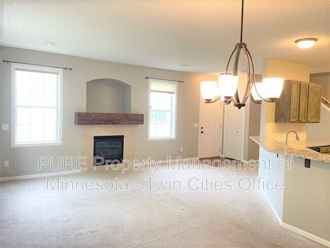 Building Photo - 10993 Oak Grv Cir