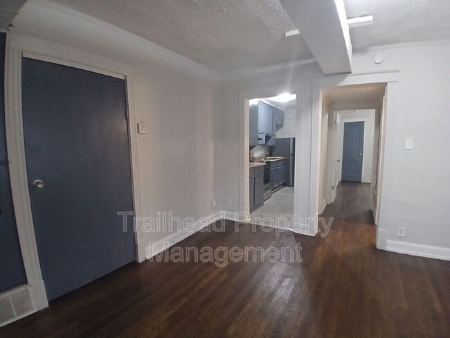 Building Photo - 104 N Indiana Ave