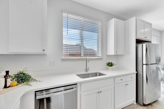 Building Photo - Arrive Longmont