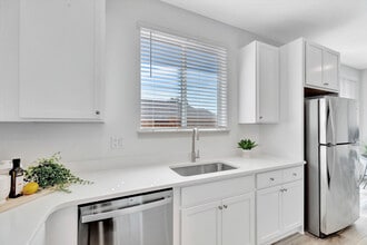 Building Photo - Arrive Longmont