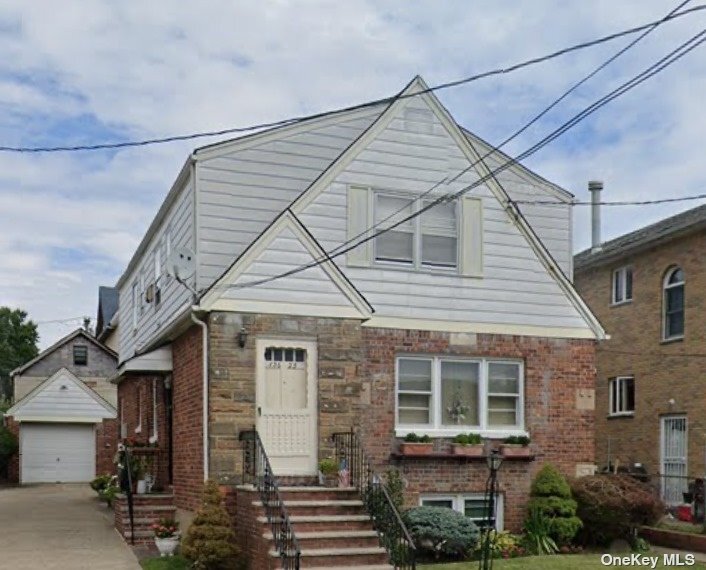 Primary Photo - 136-25 62nd Ave