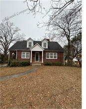 Building Photo - 3 Crescent Ridge Dr