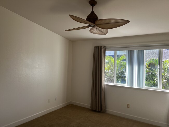 New Paint throughout unit including garage - 92-1512 Aliinui Dr