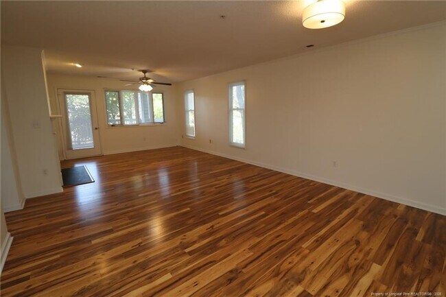 Building Photo - 510 Springfork Dr