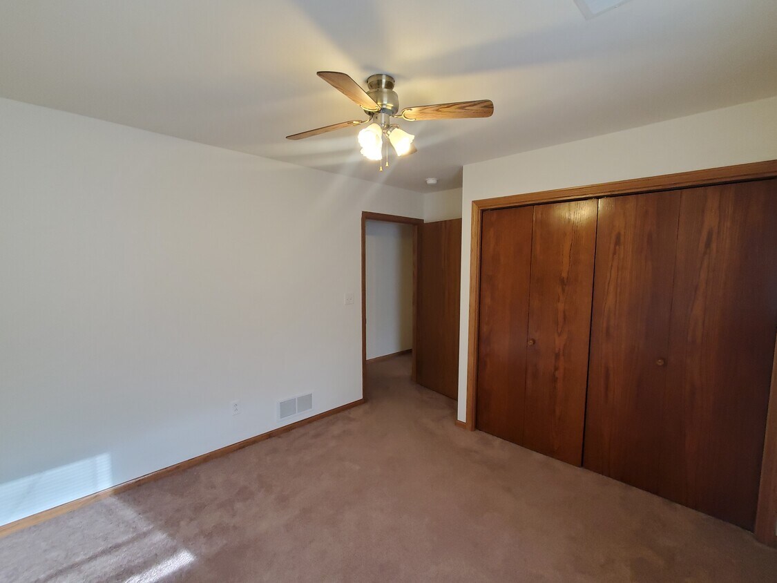 Foto principal - 118 W Wheeler St