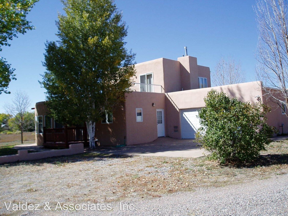 14 Amado Sueno, Santa Fe, NM 87507 House Rental in Santa Fe, NM
