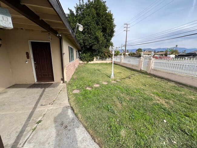 Foto del edificio - 3 Bedroom 1 Bath house